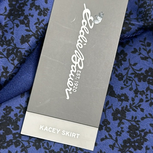 Eddie Bauer Kacey skirt size large black blue floral new - Picture 7 of 9